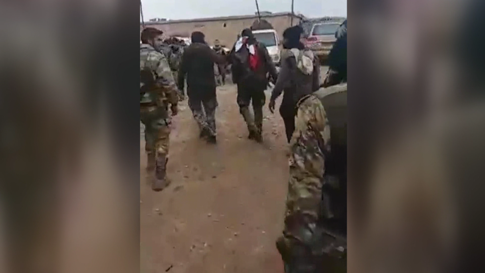 Tirkiye 18 serbazên Sûriyê desteser kirîne